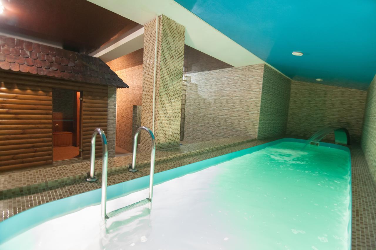 Hotel Prietenia Bender Exteriér fotografie
